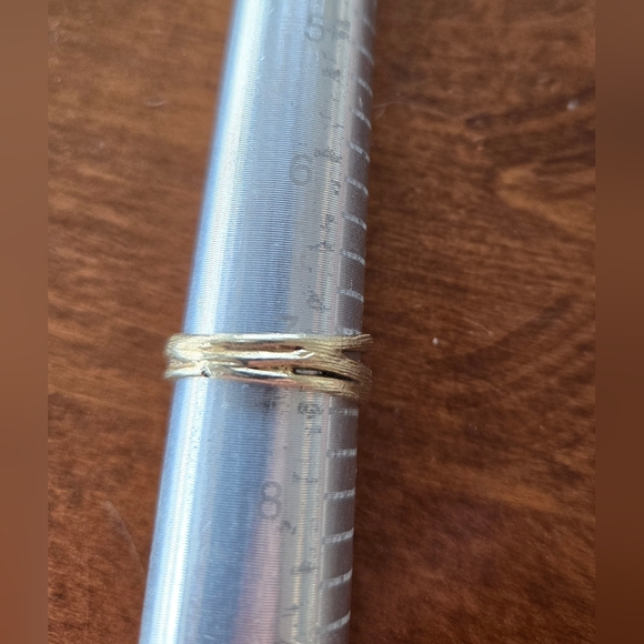 I.Reiss 14K Gold 0.10 ct. tw. Highway Ring, size 7 - Picture 12 of 16